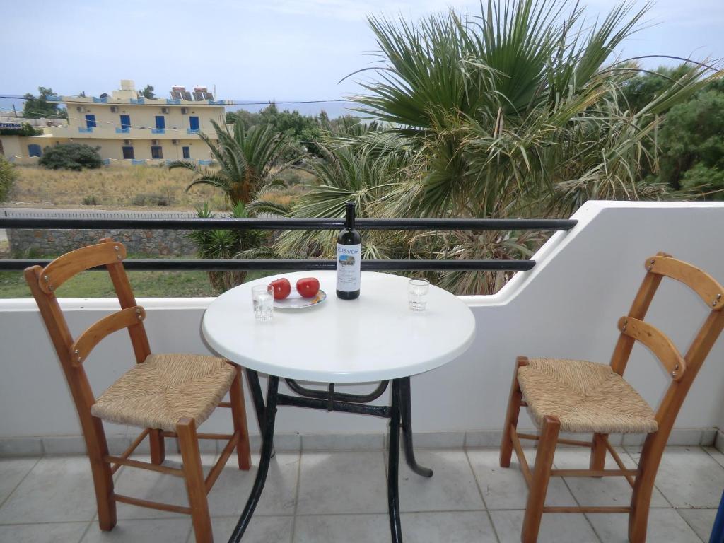 Flisvos Apartments Frangokastello Extérieur photo