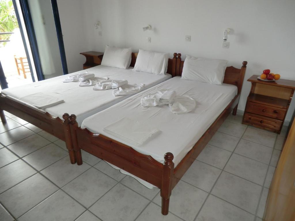 Flisvos Apartments Frangokastello Extérieur photo