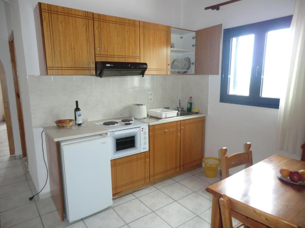Flisvos Apartments Frangokastello Extérieur photo