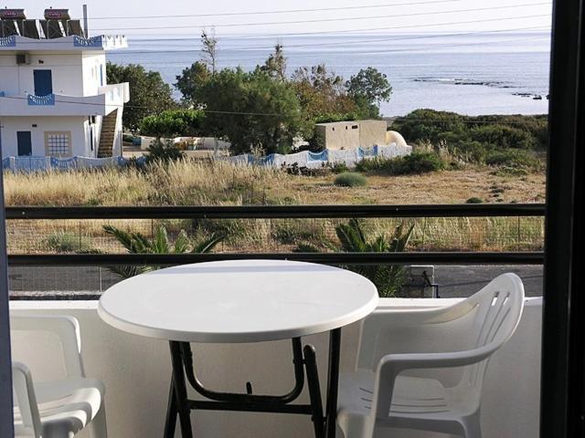 Flisvos Apartments Frangokastello Extérieur photo